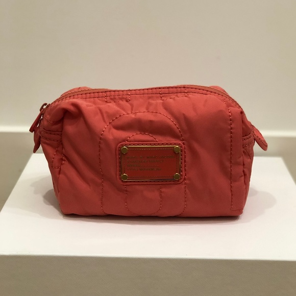 MARC BY MARC JACOBS Cosmetic Pouch - Picture 1 of 8